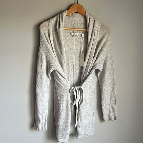 NEW Vince Belted Wool And Cashmere-blend Cardigan - Picture 2 of 13